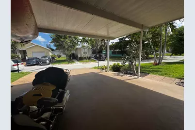 4081 4th Court, Lantana, FL 33462 - Photo 2