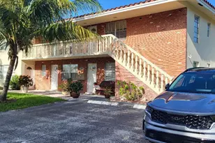 5240 NE 14th Way, Fort Lauderdale, FL 33334 - Photo 2