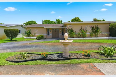10691 NW 26th Place, Sunrise, FL 33322 - Photo 2