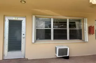 104 Hastings G, West Palm Beach, FL 33417 - Photo 2