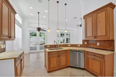 7200 Veneto Drive, Boynton Beach, FL 33437 - Photo 18