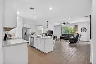 6026 Henderson Wy, West Palm Beach, FL 33415 - Photo 2