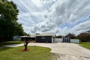 6325 6th St, Vero Beach, FL 32968 - Photo 2