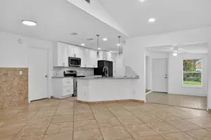 120 SW Austin Ct, Port Saint Lucie, FL 34953 - Photo 10