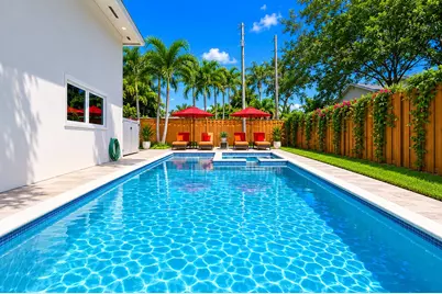 301 NW 26th Court, Wilton Manors, FL 33311 - Photo 2