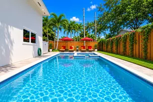 301 NW 26th Ct, Wilton Manors, FL 33311 - Photo 2