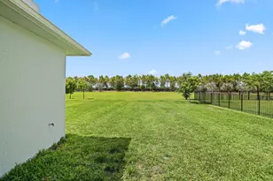 660 Hookline Cir, Loxahatchee, FL 33470 - Photo 36
