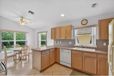 8171 Palm Gate Drive, Boynton Beach, FL 33436 - Photo 12