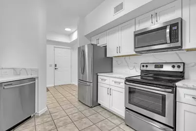 340 Crestwood Circle #302, Royal Palm Beach, FL 33411 - Photo 6