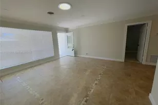 349 NE 31st St, Boca Raton, FL 33431 - Photo 10