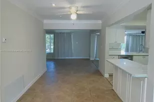 349 NE 31st St, Boca Raton, FL 33431 - Photo 8