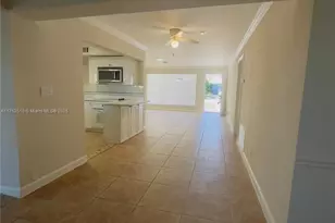 349 NE 31st St, Boca Raton, FL 33431 - Photo 16