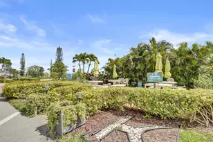 2049 Lyndhurst, Deerfield Beach, FL 33442 - Photo 2
