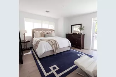 323 NE 7th Street #323, Fort Lauderdale, FL 33304 - Photo 2