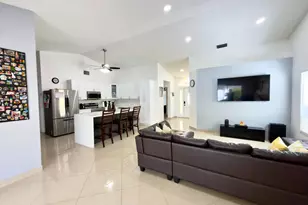 10189 Balsa Way, Palm Beach Gardens, FL 33410 - Photo 6