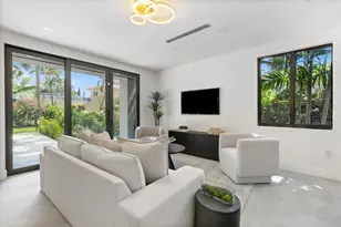 451 NE 119th St, Biscayne Park, FL 33161 - Photo 10