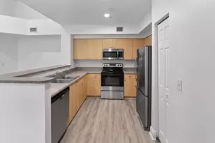 8020 N Nob Hill Rd, Tamarac, FL 33321 - Photo 8