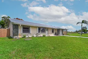 1911 SE Dock St, Port Saint Lucie, FL 34952 - Photo 4