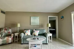 2615 Garden Dr S, Lake Worth Beach, FL 33461 - Photo 10