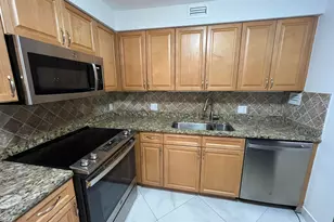 1000 Spanish River Rd, Boca Raton, FL 33432 - Photo 12