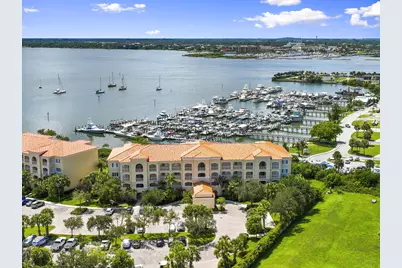 34 Harbour Isle Dr W #204, Fort Pierce, FL 34949 - Photo 1