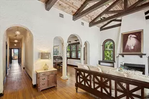 704 SE 8th St, Fort Lauderdale, FL 33316 - Photo 12