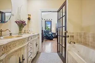 704 SE 8th St, Fort Lauderdale, FL 33316 - Photo 22