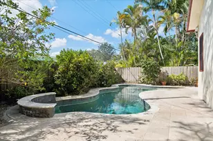 704 SE 8th St, Fort Lauderdale, FL 33316 - Photo 34