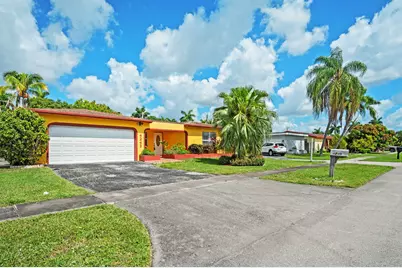 4245 NW 115th Avenue, Sunrise, FL 33323 - Photo 2