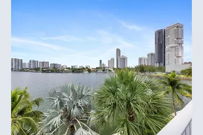 18260 N Bay Road #418, Sunny Isles Beach, FL 33160 - Photo 32