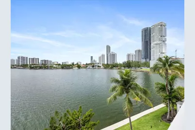 18260 N Bay Road #418, Sunny Isles Beach, FL 33160 - Photo 30