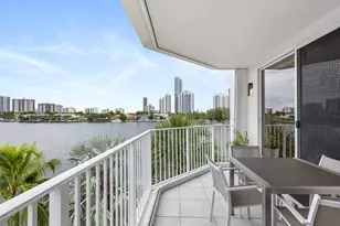 18260 N Bay Rd, Sunny Isles Beach, FL 33160 - Photo 28