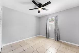 2105 Wellington Rd, West Palm Beach, FL 33409 - Photo 30