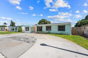 2105 Wellington Rd, West Palm Beach, FL 33409 - Photo 2
