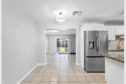 2105 Wellington Road, West Palm Beach, FL 33409 - Photo 16