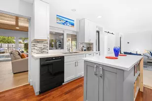 5041 NE 24th Ave, Lighthouse Point, FL 33064 - Photo 12