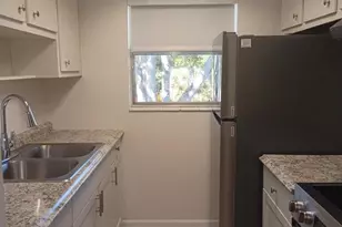 640 SE 2nd Ave, Boynton Beach, FL 33435 - Photo 6