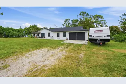11823 N 67th Pl Place N, The Acreage, FL 33412 - Photo 2