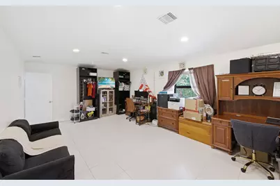 11823 N 67th Pl Place N, The Acreage, FL 33412 - Photo 12
