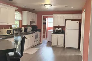 1881 SE Manth Ln, Port Saint Lucie, FL 34983 - Photo 4
