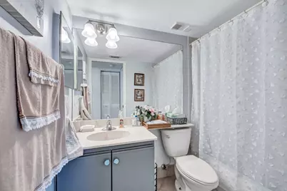 305 Congressional Way, Deerfield Beach, FL 33442 - Photo 18