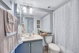 305 Congressional Way, Deerfield Beach, FL 33442 - Photo 18