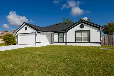 1225 SW Hunnicut Avenue, Port Saint Lucie, FL 34953 - Photo 2