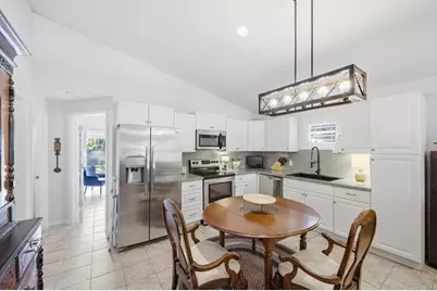 1845 SW 13th Pl Place SW, Vero Beach, FL 32962 - Photo 4