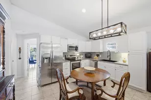 1845 SW 13th Pl Pl SW, Vero Beach, FL 32962 - Photo 4