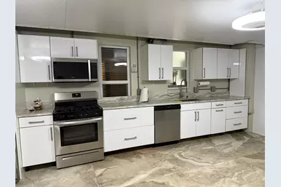 1077 Fernlea Drive #B, West Palm Beach, FL 33417 - Photo 2