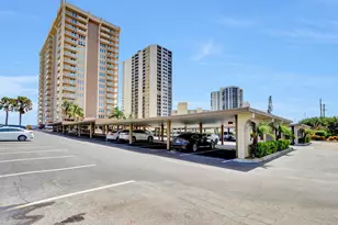 5440 N Ocean Dr, Singer Island, FL 33404 - Photo 44