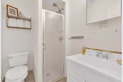 261 NE 42nd Street, Deerfield Beach, FL 33064 - Photo 22