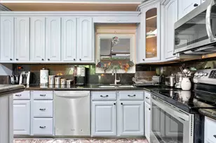 660 Azalea Ct, Plantation, FL 33317 - Photo 6