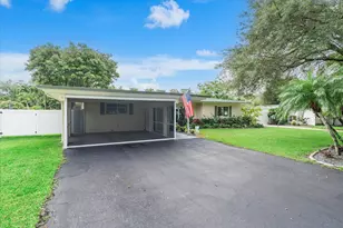 660 Azalea Ct, Plantation, FL 33317 - Photo 26